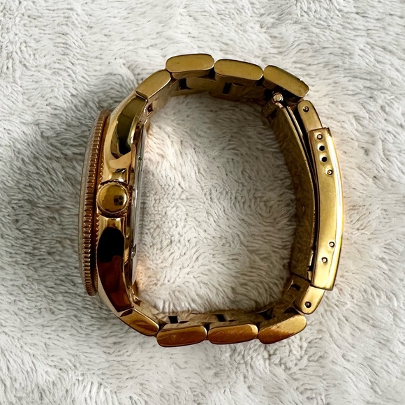 Fossil Women’s Watch- Rose Gold tint Model Number: 7417400 - Picture 9 of 9